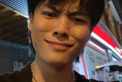 疯狂小杨哥老爸吃瓜视频,揭秘娱乐圈幕后真相