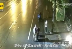 两口子吵架吃瓜群众视频,吃瓜群众围观热议