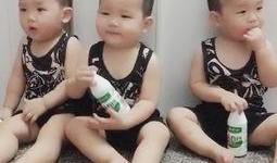 小孩子吃瓜跳舞视频