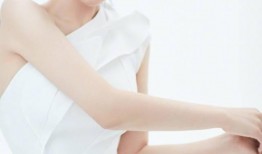 张馨予深蹲吃瓜视频播放,网友热议健身与娱乐的完美结合