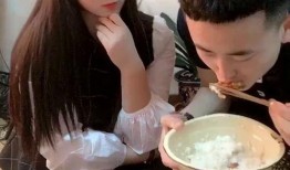 六哥哥在家吃白水瓜视频,白水瓜视频诠释健康生活