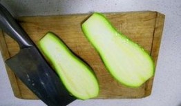 白瓜怎么剥开外皮吃视频,尽享清新口感