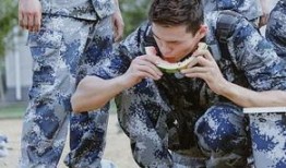 军营吃瓜比赛完整视频,欢乐竞技，军旅生活别样精彩