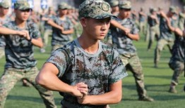 吃瓜军训跳舞原版视频下载,火爆网络背后的故事