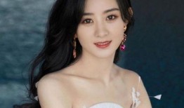 赵丽颖和冯绍峰吃瓜视频,甜蜜互动引网友热议