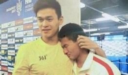 武汉汉子们吃瓜视频,街头热辣美食大赏