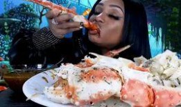 吃瓜视频大龙虾,大龙虾美食盛宴，带你领略海鲜美味