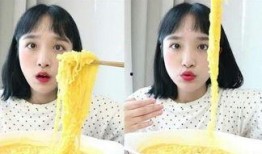 网红村长吃瓜视频,揭秘网络红人的幕后生活