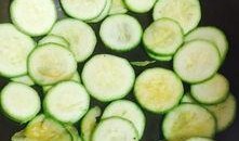 小瓜可以热着吃么吗视频