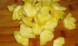 乳瓜怎么吃呢好吃视频,视频教你如何烹饪出诱人佳肴