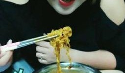 小外孙女吃瓜真棒视频大全,萌态十足，视频大全集锦